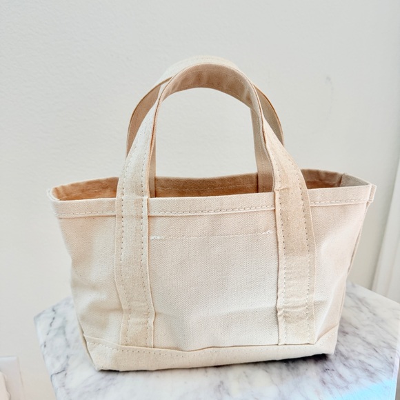 💛 Anthropologie Letter G The Hartley Monogram Mini Canvas Tote Gold Beaded Beige - Picture 7 of 14